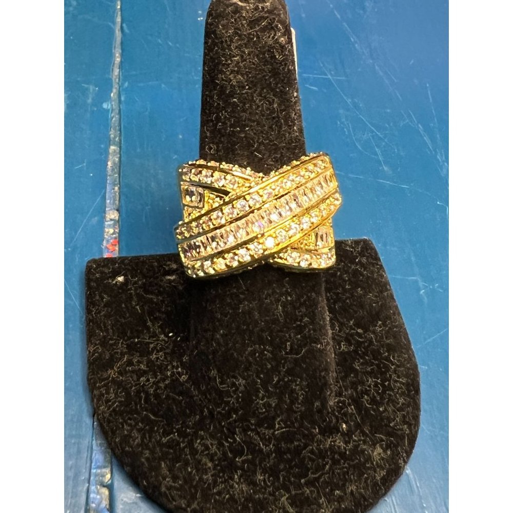 Palm Beach jewelry 3.64 TCW Baguette Cut CZ Gold Plated Crossover Ring Sz 8.5 NE